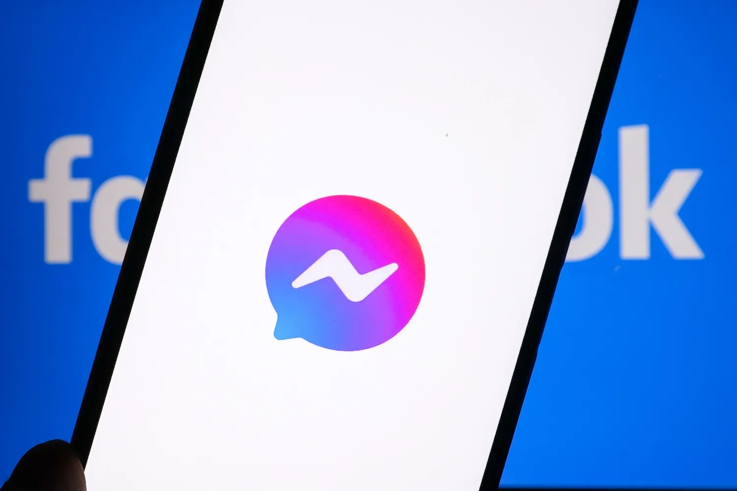Perchè Facebook è andato Down, ma ora è tutto quasi tornato nella normalità Perchè Facebook è andato Down, ma ora è tutto quasi tornato nella normalità